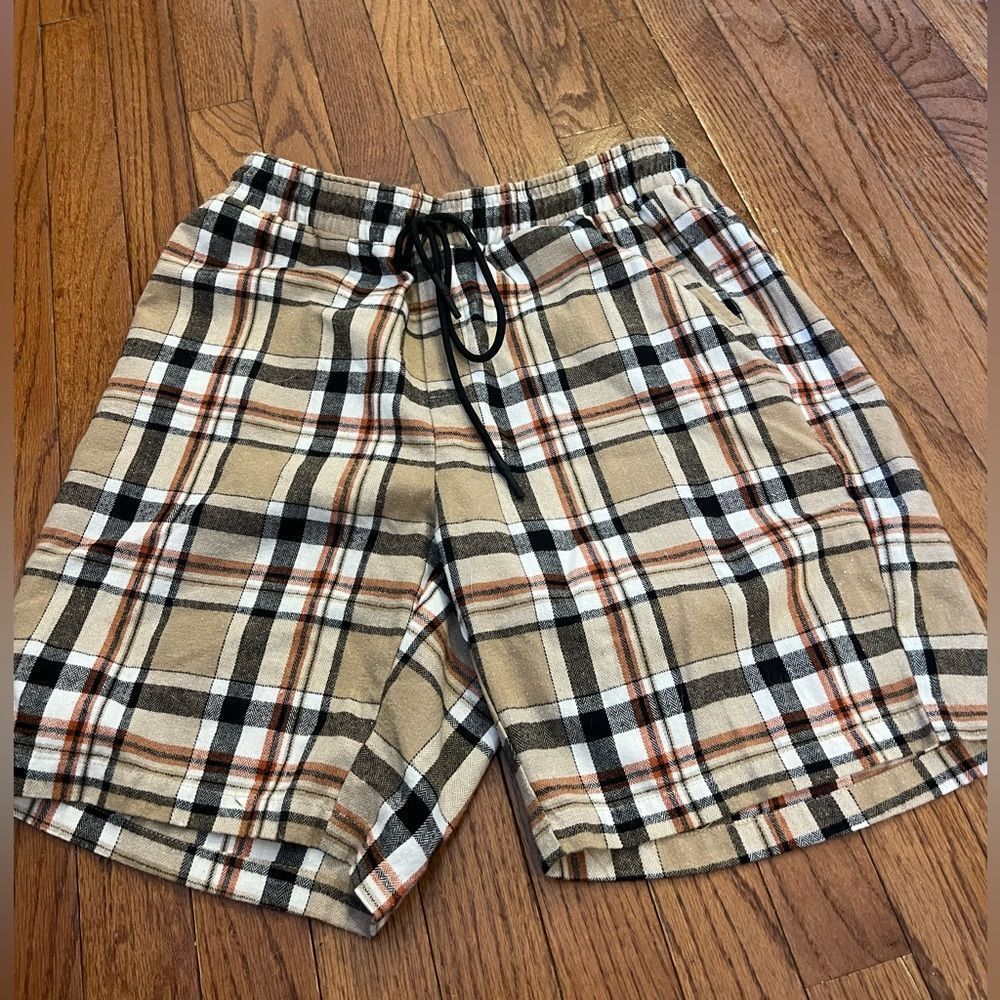 Plaid sweatshorts